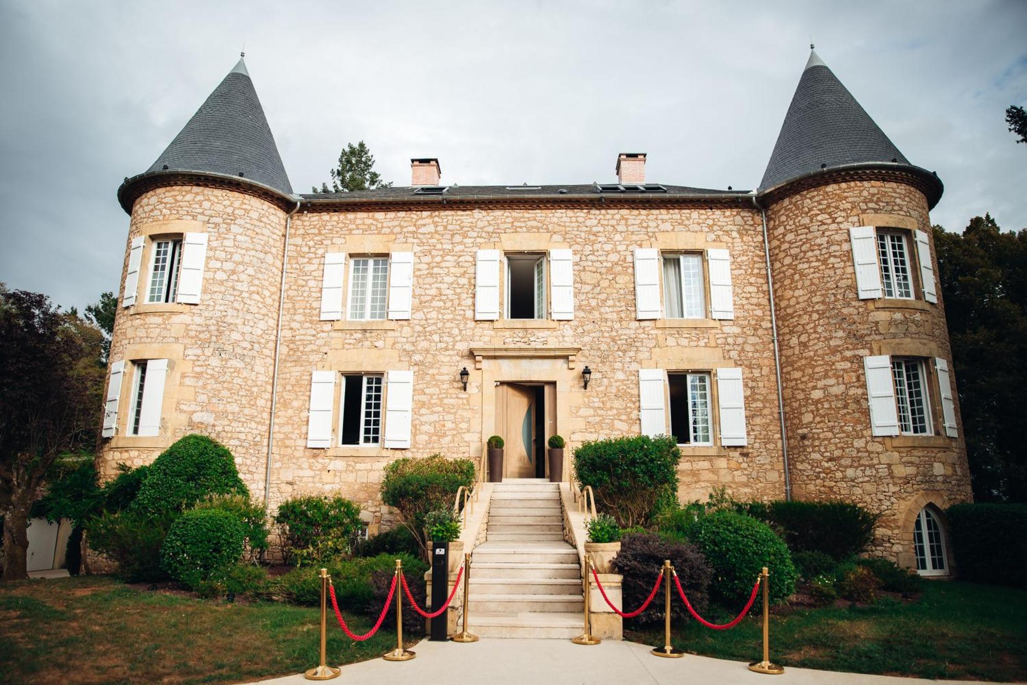 Chateau De Maraval Cenac-et-Saint-Julien Exterior photo